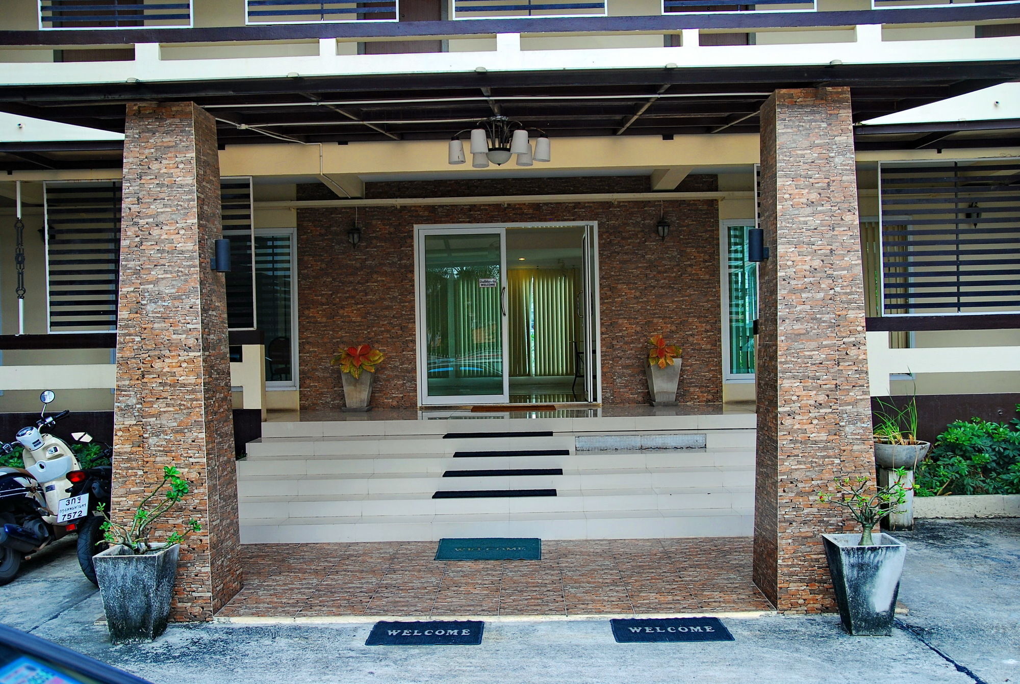 Ze Residence กรุงเทพมหานคร ภายนอก รูปภาพ